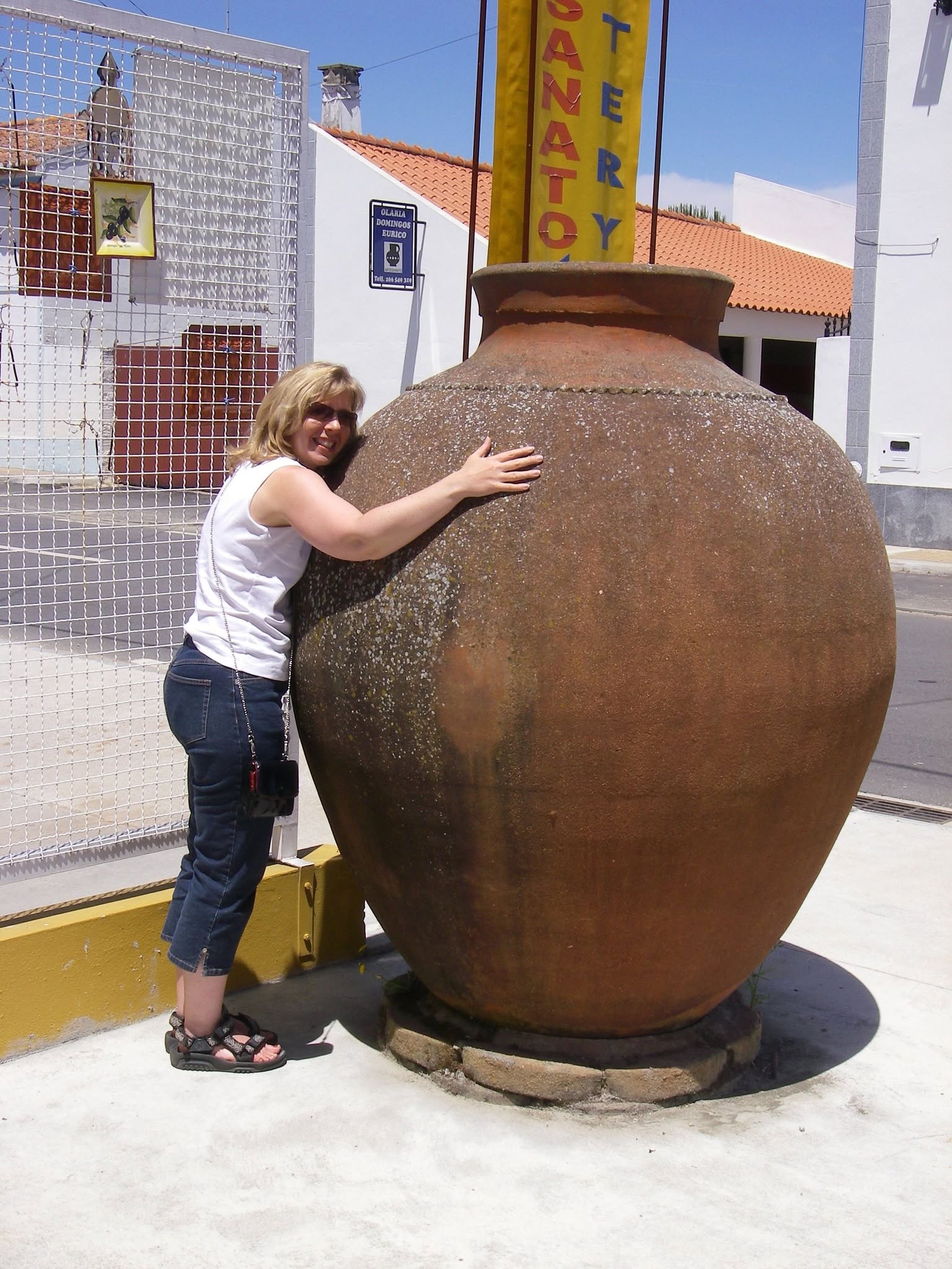 Mary Jane Corda, The Random Mugger Pottery